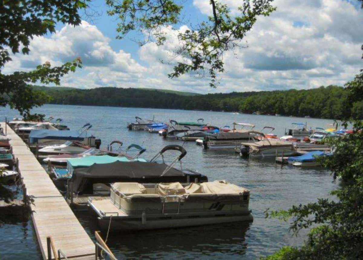 Firepit, Bbq, Ac, Indoor Pool, King Bed, Self Check In, Indoor Fireplace, Free Amenities *