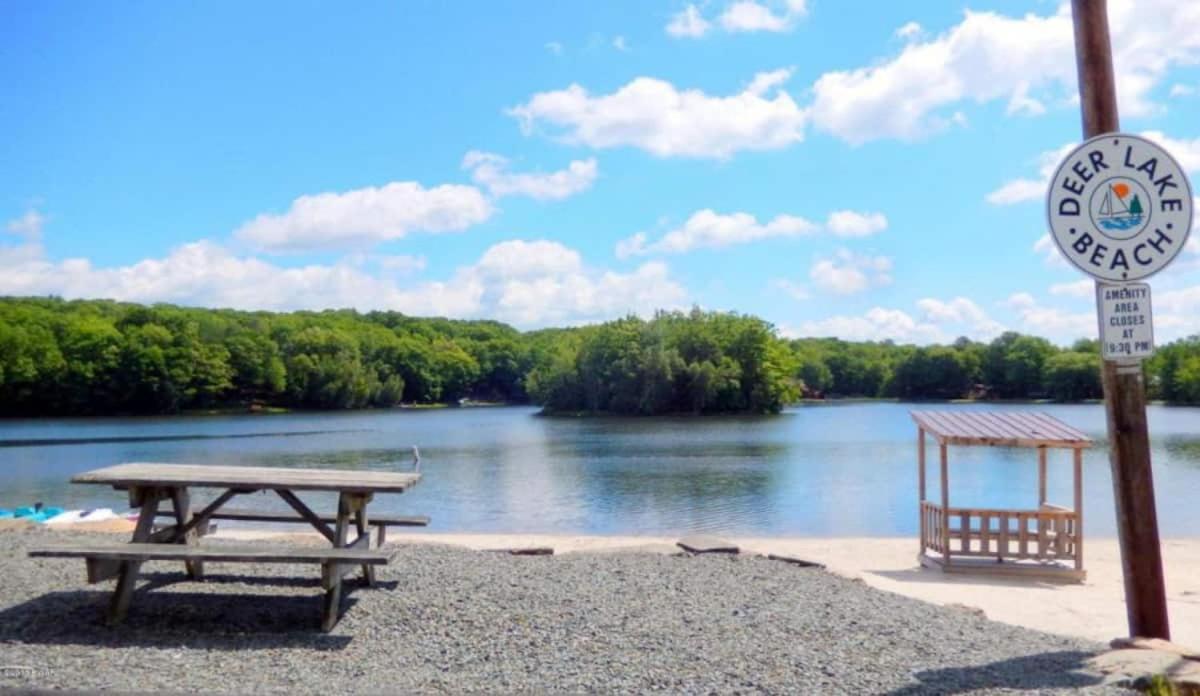 Сasa de vacaciones Firepit, Bbq, Ac, Indoor Pool, King Bed, Self Check In, Indoor Fireplace, Free Amenities Lake Ariel
