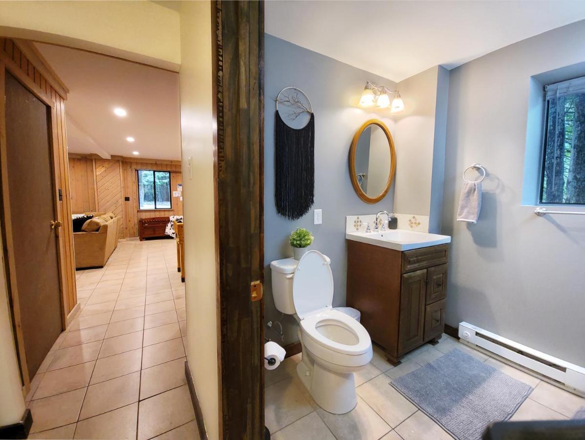 Firepit, Bbq, Ac, Indoor Pool, King Bed, Self Check In, Indoor Fireplace, Free Amenities *
